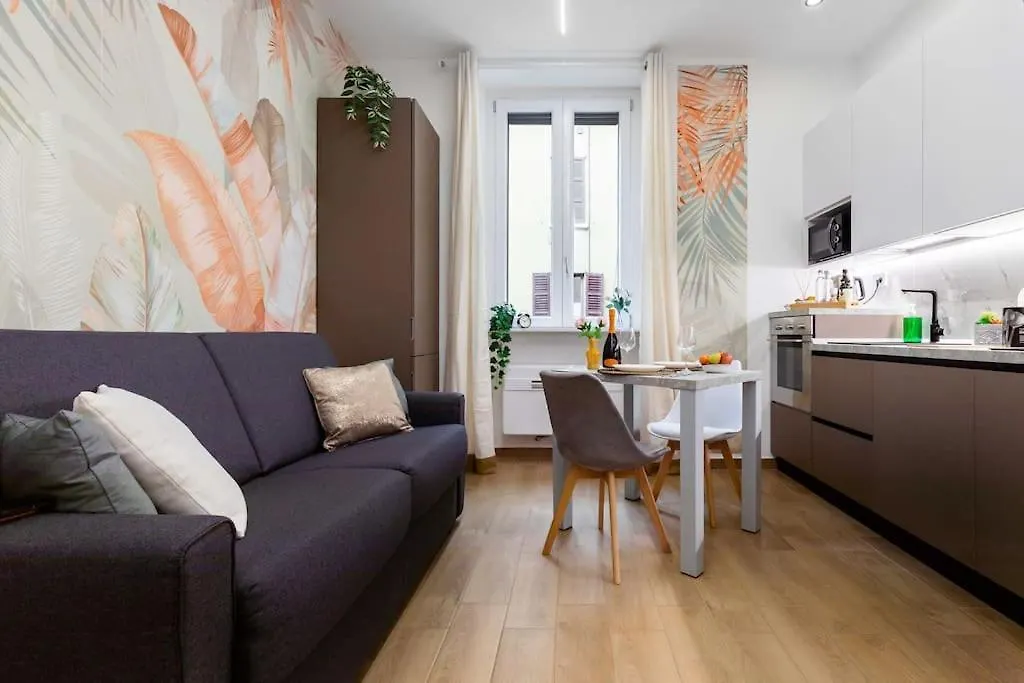 Exotic House In Central Of Milano
